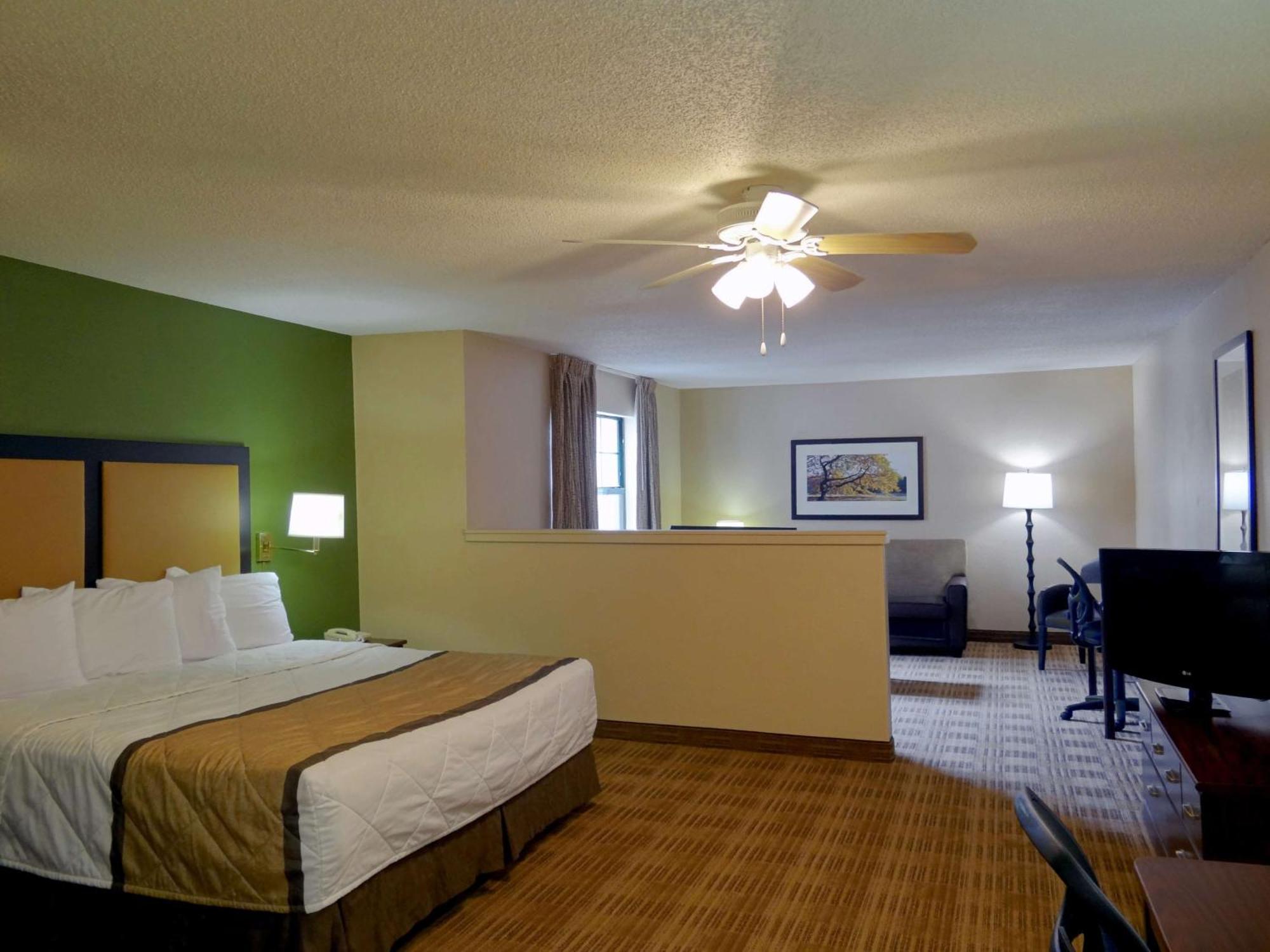 เอ็กซ์เทนด์ สเตย์ อเมริกา บิลลิงส์-เวสต์เอนด์ Hotel ภายนอก รูปภาพ