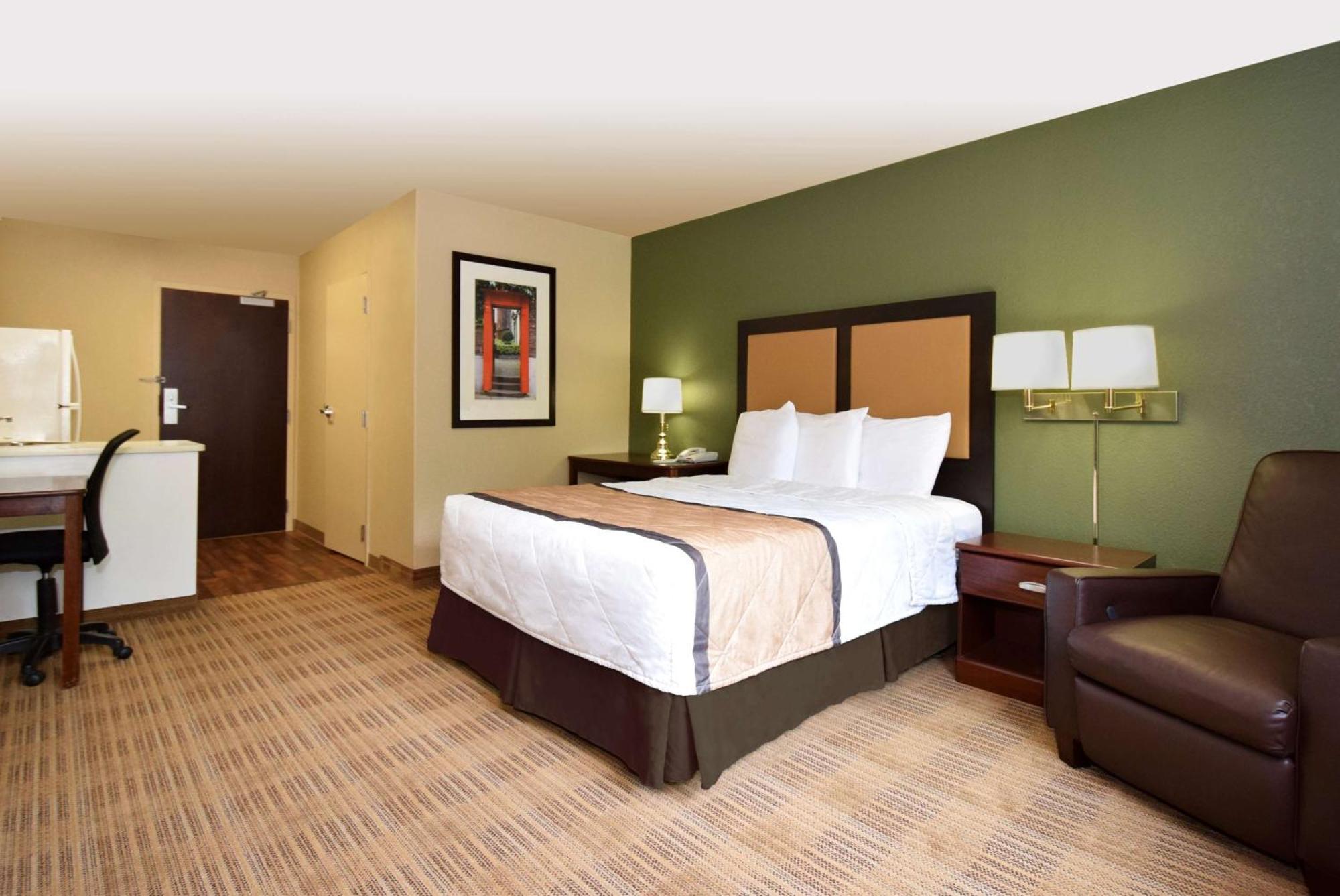 เอ็กซ์เทนด์ สเตย์ อเมริกา บิลลิงส์-เวสต์เอนด์ Hotel ภายนอก รูปภาพ