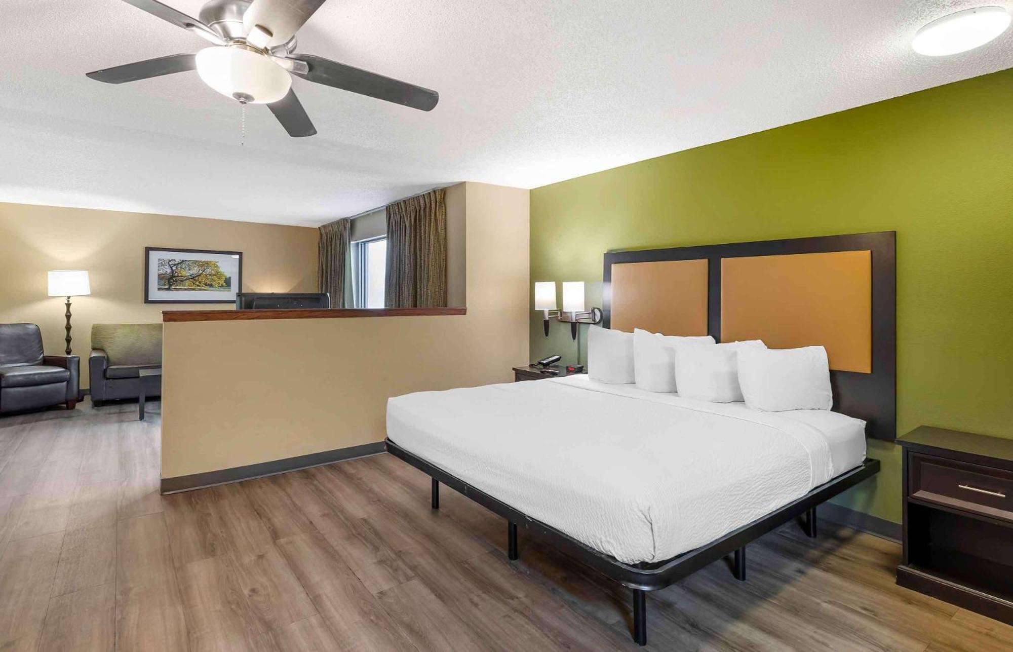 เอ็กซ์เทนด์ สเตย์ อเมริกา บิลลิงส์-เวสต์เอนด์ Hotel ภายนอก รูปภาพ